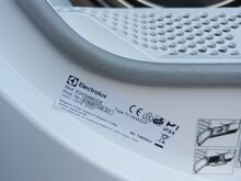 Сушильная машина ELECTROLUX с полкой для обуви