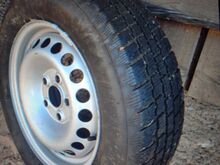 Rehv veljel 215/65/R16