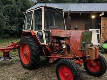 Traktor JUMZ