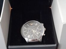 Uueväärne meeste käekell
