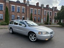Volvo v70 2.4d 136kw Reg tasutud
