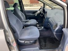 Ford Galaxy Ghia  2,0 107kw, 6 KOHTA