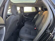 Volvo V40 Kinetic 1.6 D2 84kW, reg. tasu makstud!