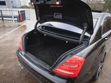 Mercedes-Benz S550 пакет AMG, регистрационный сбор оплачен