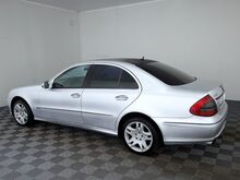 Mercedes-Benz E 320