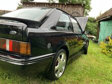 M: 1988 Ford Escort xr3i