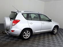 Тойота RAV4