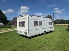 Haagissuvila Sterling Eccles Sapphire +  moover