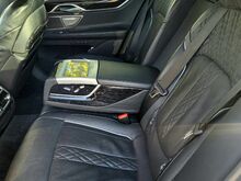 BMW 730d, Shadow Line