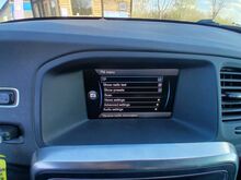 Volvo V60 MOMENTUM 2.0 D 120кВт 2011
