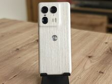 Смартфон Motorola Edge 50 Ultra