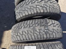 205/65R16 шипованные шины 4 шт.