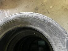Dunlop Ensave 215/60 R16  3-4mm mustrit ja 4tk
