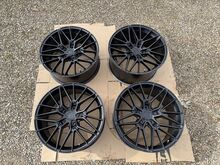 JR 38sa 19 tolli erilaiad valuveljed (5x120)