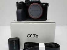 Sony Alpha A7 V täiskaader-hübriidkaamera kere