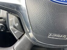Ford Focus 1,6 77кВт, ШИПОВАННАЯ РЕЗИНА В КОМПЛЕКТЕ