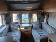 Kaasaegne Briti haagissuvila Coachman VIP 460/2