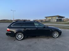 BMW 523i