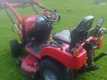 Traktor TYM 194 HST