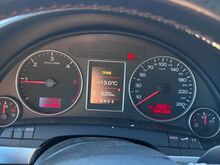 Audi A4 B7, 2.0 TDI, S-line
