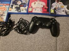 Sony PlayStation 4 500 GB + pult + 7 mängu