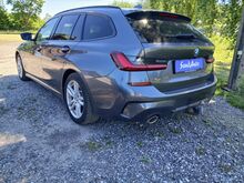 BMW 330e M-pakett  2022