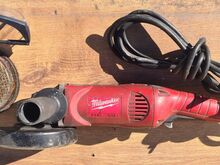 Relakas Milwaukee AGV16-125XC