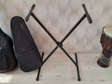 Yamaha süntesaator + Stagg X statiiv