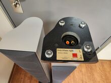DALI PIANO AGILE FLOORSTANDING SPEAKERS