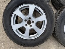 Оригинальные 17-дюймовые литые диски Volvo XC с шинами