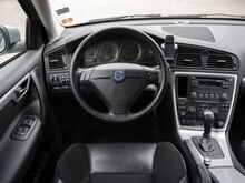Volvo V70 2.4 D5 120кВт Momentum