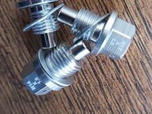 Magnetiga õlikork hüdrosüsteemile vm