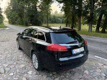 Opel insignia 2.0D 118kw