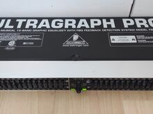 Behringer  Processor ja  Equalizer