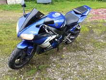 Yamaha r1
