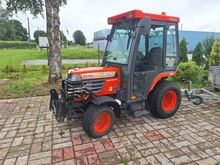 Väiketraktor Kubota B2100 4wd