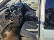 2002 Chrysler Voyager