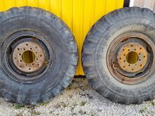 Traktori MTZ 80/82  esirattad 360/70/24