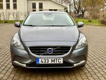 Volvo V40 Momentum