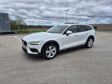 Volvo V60 Cross Country D4 Business Plus AWD