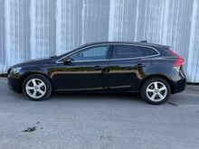 Volvo V40 Facelift SUMMUM 2.0 D2 88kW, JÄRELMAKS!
