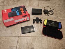 Nintendo Switch V1 Nintendo Switch V2
