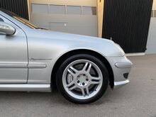 Mercedes benz c32 AMG 320kw