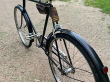 Vanaaegne Husqvarna jalgratas