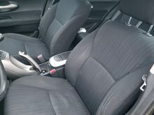 Toyota Auris 1.4VVT-i 71kw, 5k manu, 2008.a.