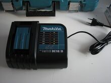 Makita tööriistakohver ja akulaadija 18V LI-ION