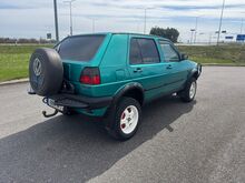 Volkswagen Golf Country 1,8 полный привод