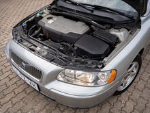 Volvo V70 2.4 D5 120кВт Momentum