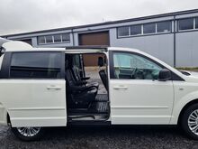 Lancia Voyager 2013