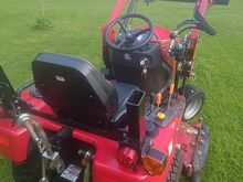 Traktor TYM 194 HST